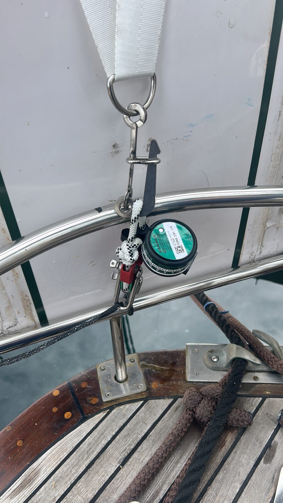 The Hammar hydrostatic release unit fitted to the liferaft cradle aboard Gran Blau
