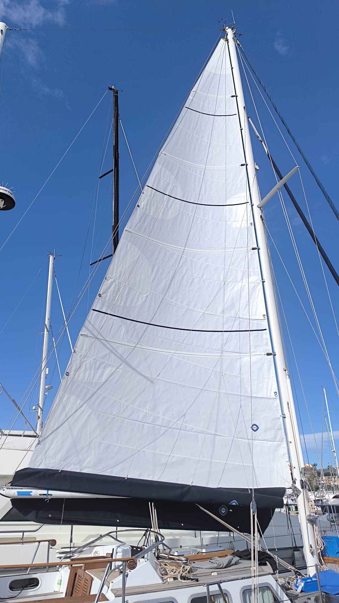 Gran Blau under full sail